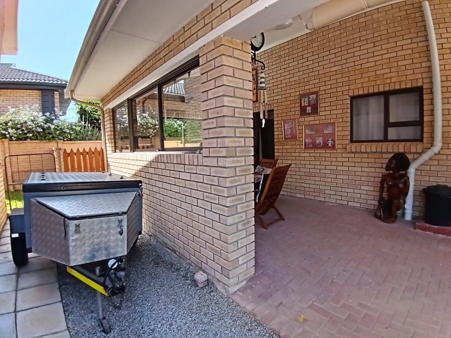 2 Bedroom Property for Sale in Island Cove Western Cape